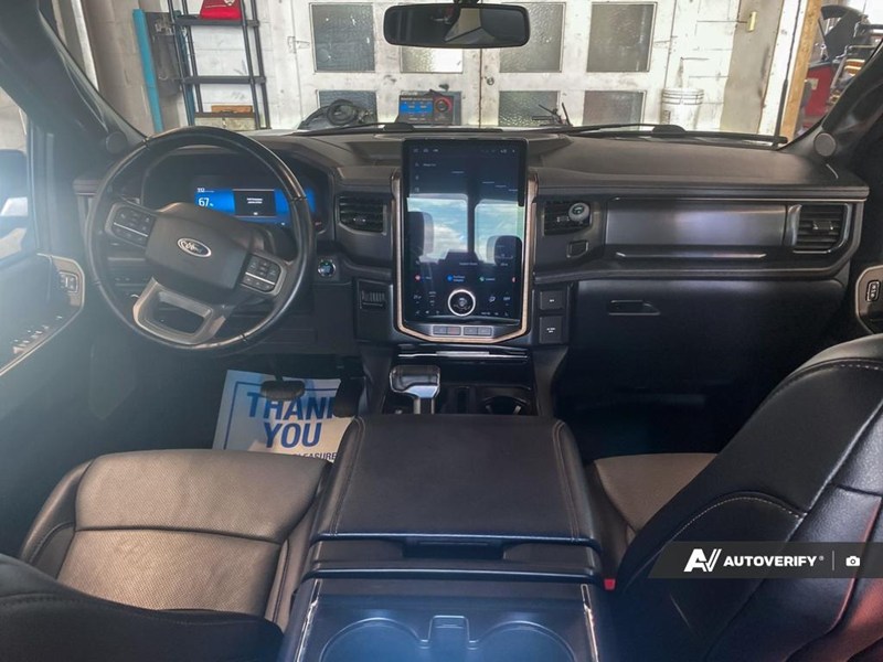 2022 Ford F-150 Lightning LARIAT 4WD SuperCrew 5.5' Box