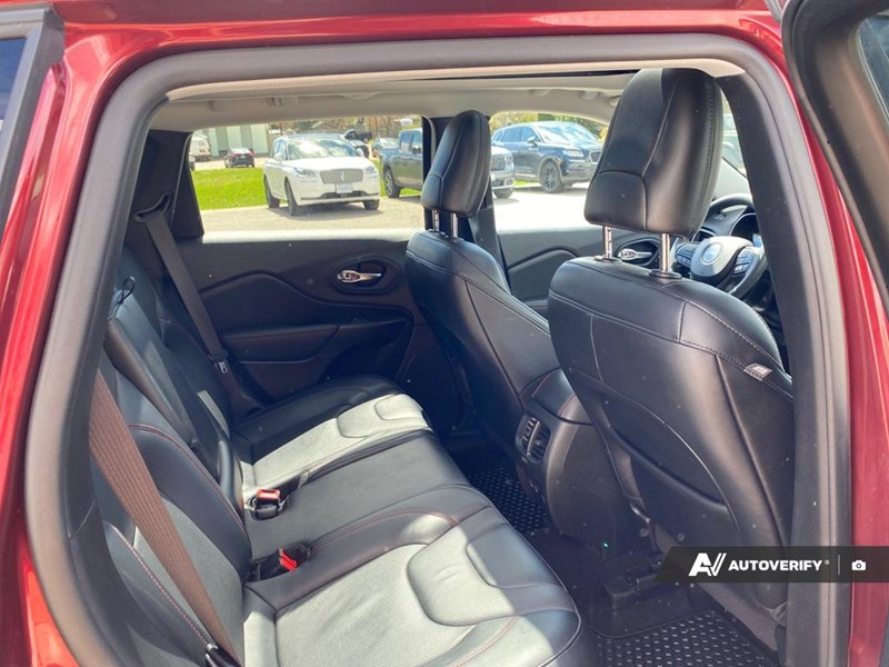 2022 Jeep Cherokee Trailhawk Elite 4x4