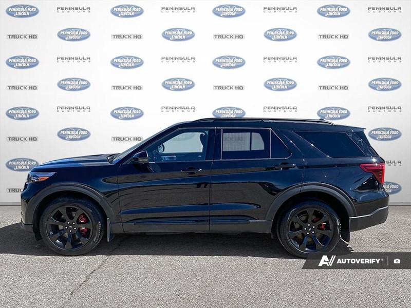 2022 Ford Explorer ST 4WD