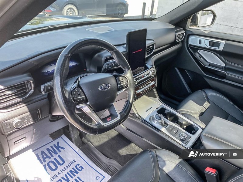 2022 Ford Explorer ST 4WD