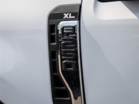 2026 Ford F-250 XL 4WD Reg Cab 8' Box