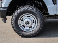 2026 Ford F-250 XL 4WD Reg Cab 8' Box