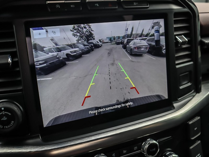 2022 Ford F-150 LARIAT 4WD SuperCrew 5.5' Box