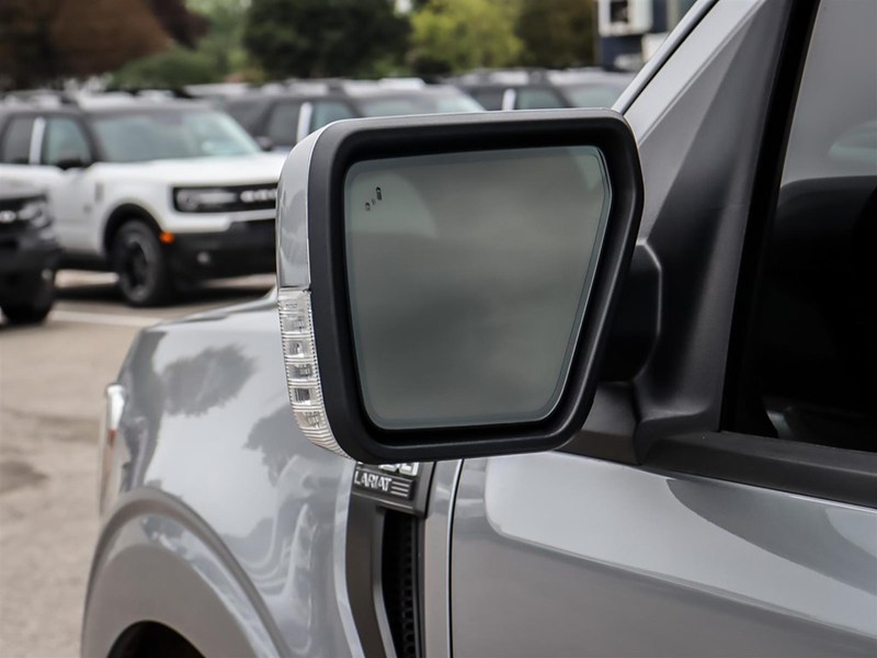 2022 Ford F-150 LARIAT 4WD SuperCrew 5.5' Box
