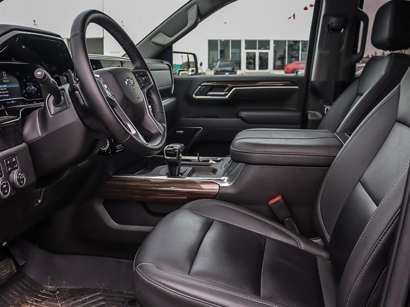 2025 Chevrolet Silverado 1500 4WD Crew Cab 147