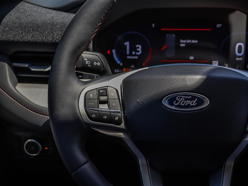2026 Ford Explorer Active w/200A Pkg 4WD