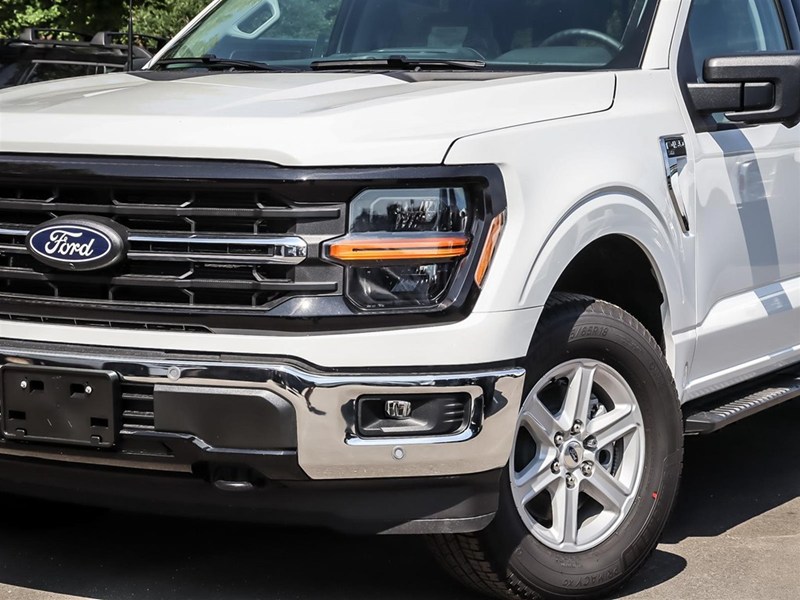 2026 Ford F-150 XLT 4WD SuperCrew 5.5' Box