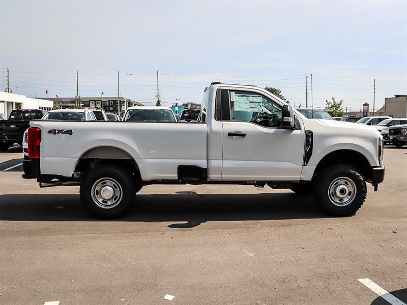 2026 Ford F-250 XL 4WD Reg Cab 8' Box