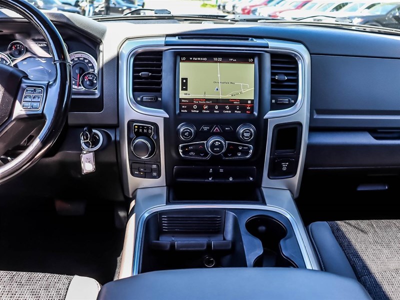 2019 RAM 1500 Classic SLT 4x4 Crew Cab 5'7