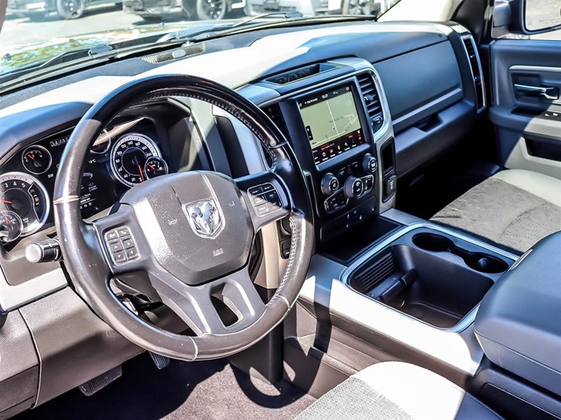 2019 RAM 1500 Classic SLT 4x4 Crew Cab 5'7