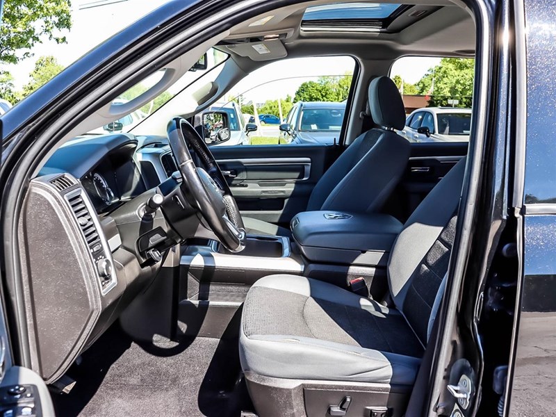 2019 RAM 1500 Classic SLT 4x4 Crew Cab 5'7