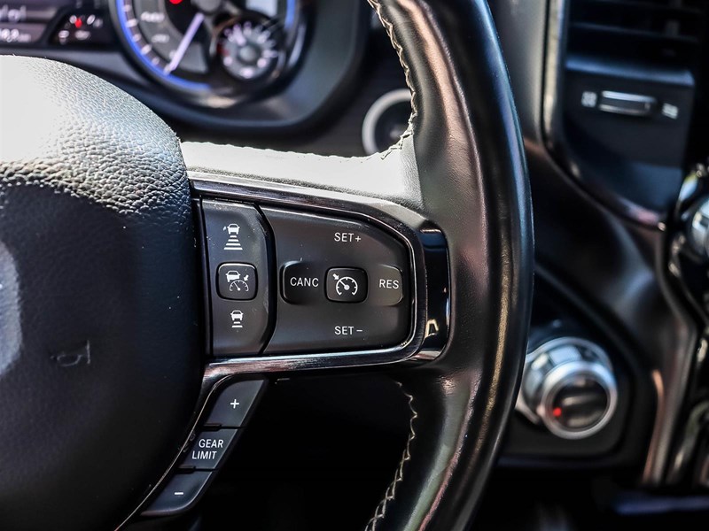 2022 RAM 1500 Limited 4x4 Crew Cab 5'7