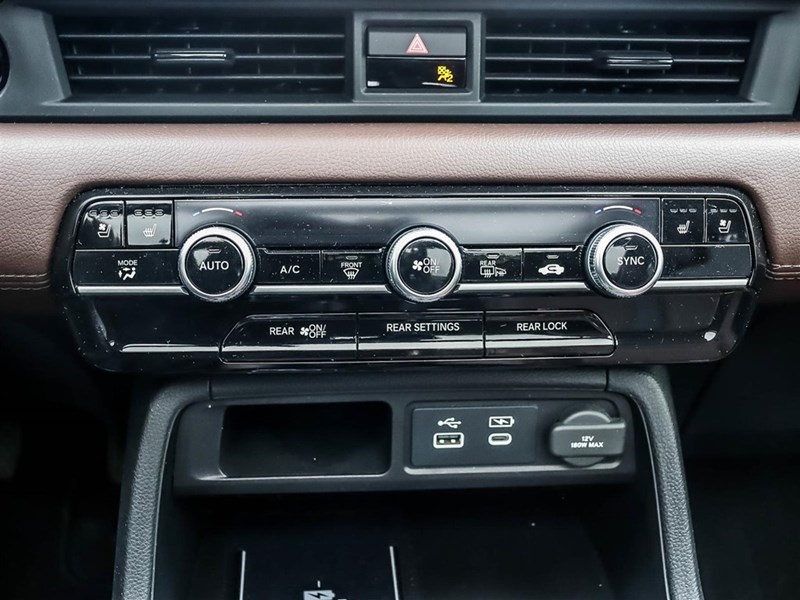 2023 Honda Pilot Touring AWD
