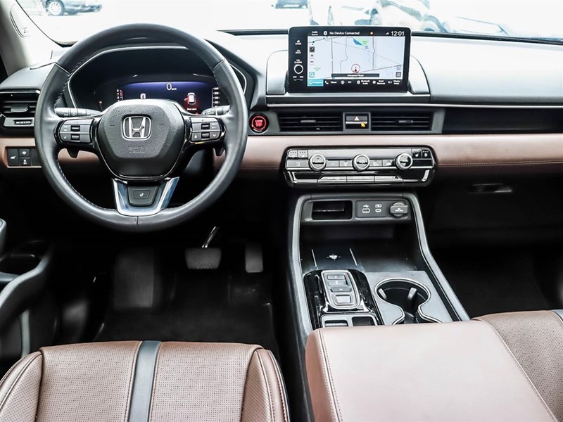 2023 Honda Pilot Touring AWD