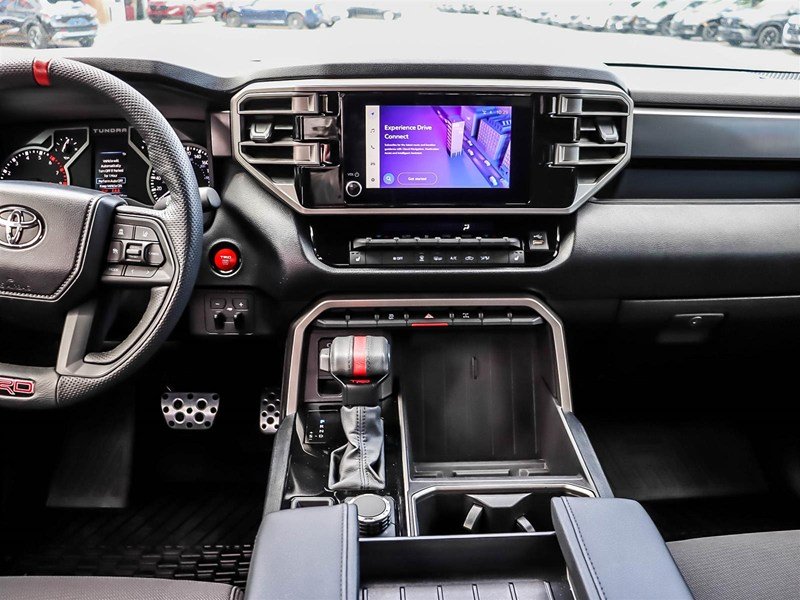 2026 Toyota Tundra 4x4 Crewmax SR