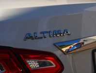 2017 Nissan Altima 4dr Sdn I4 CVT 2.5 SL