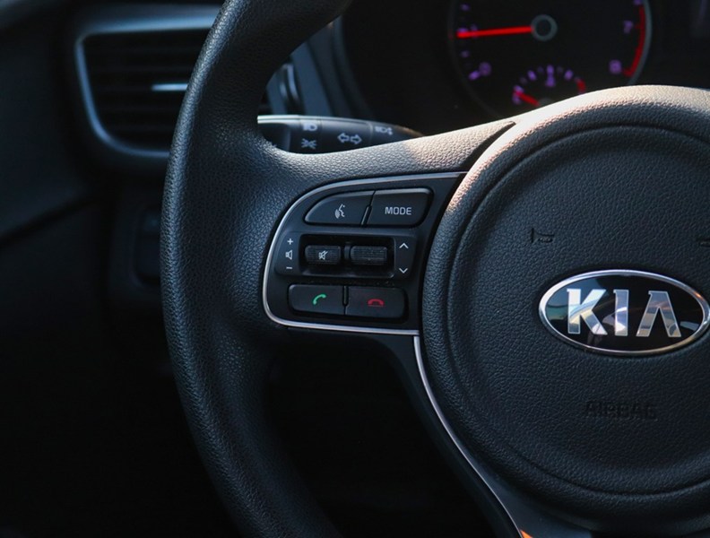2016 Kia Optima LX AUTO/NO ACCIDENTS/23 SERVICE RECORDS