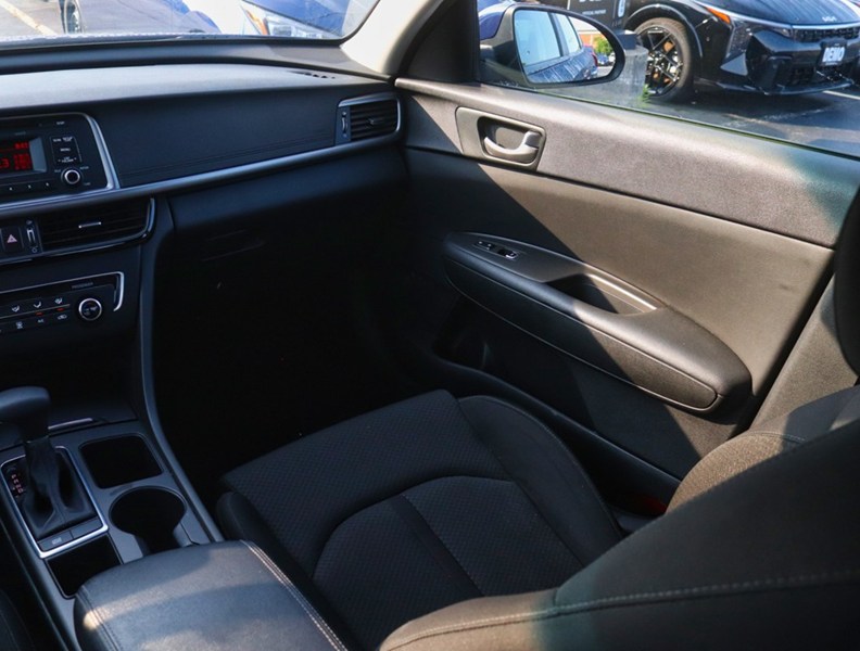2016 Kia Optima LX AUTO/NO ACCIDENTS/23 SERVICE RECORDS