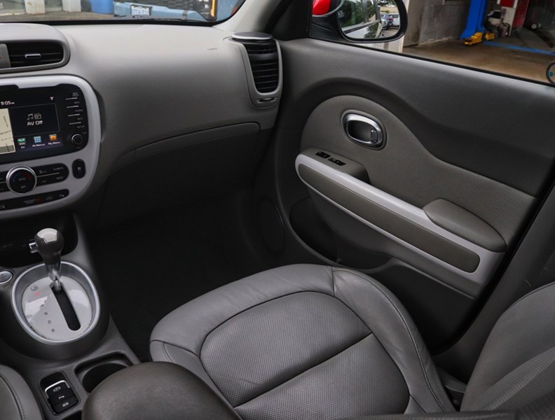 2016 Kia Soul EV 5dr Wgn Luxury