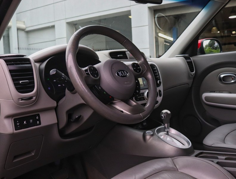 2016 Kia Soul EV 5dr Wgn Luxury