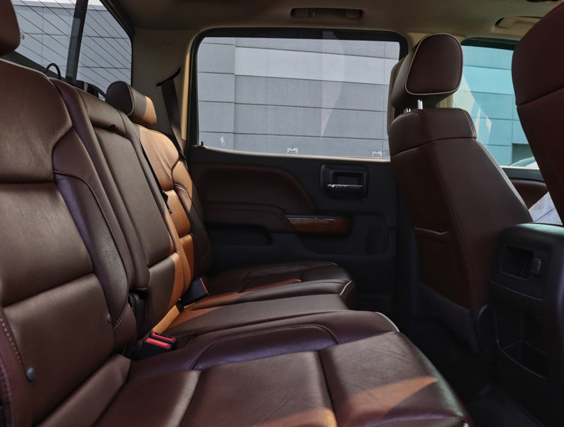2017 Chevrolet Silverado 1500 HIGH COUNTRY 5.3L-PENDING SOLD