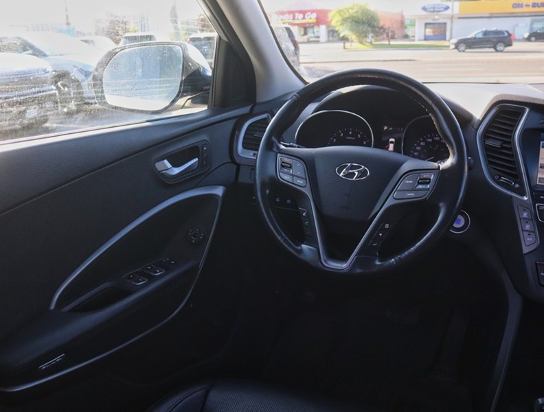 2017 Hyundai Santa Fe XL 2017 Hyundai Santa Fe XL V6 | ONE OWNER | CLEAN TI