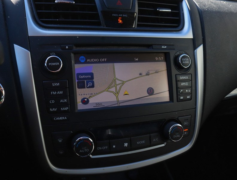 2017 Nissan Altima 4dr Sdn I4 CVT 2.5 SL