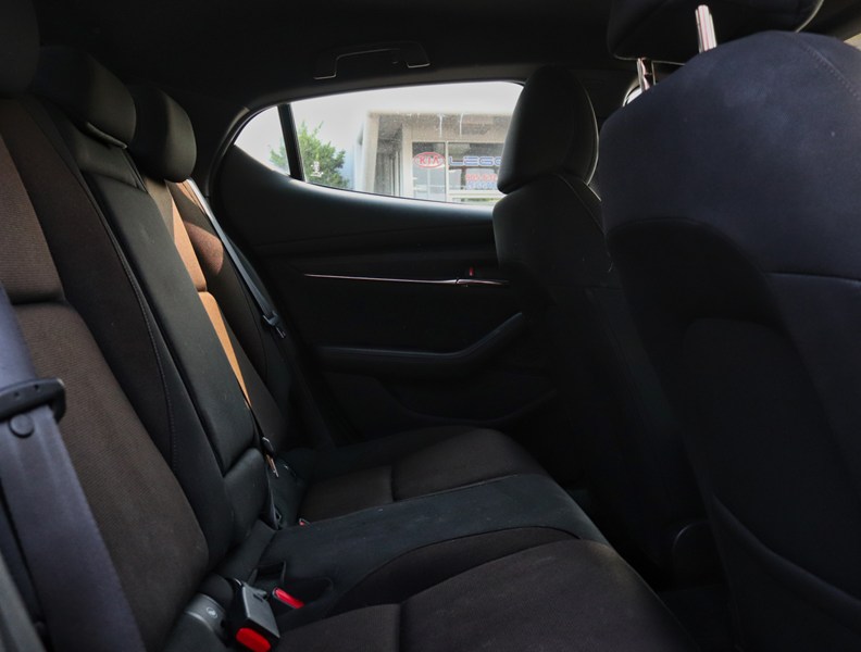 2019 Mazda Mazda3 Sport GS AUTO/15 SERVICES/ONE OWNER/NO ACCIDENT/LOW KM