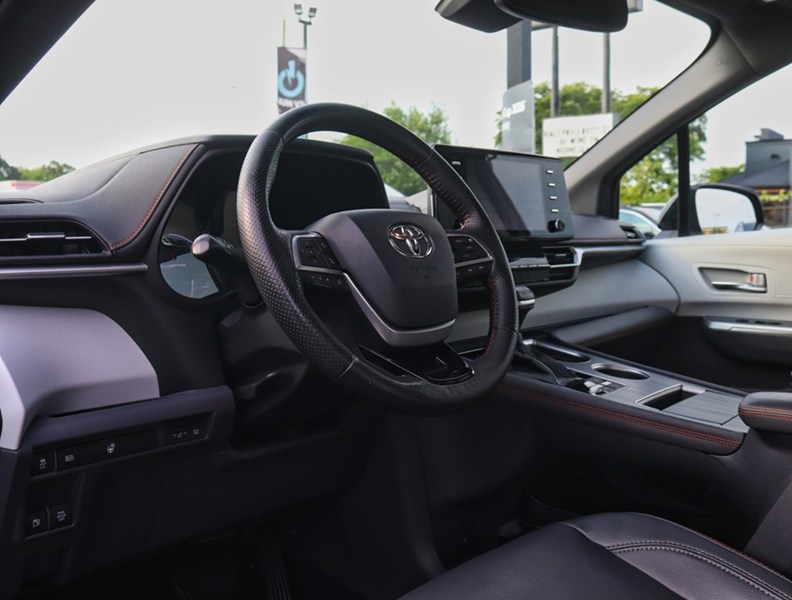 2021 Toyota Sienna 2021 Toyota Sienna XSE Hybrid | 137,241 KM | 7-PAS