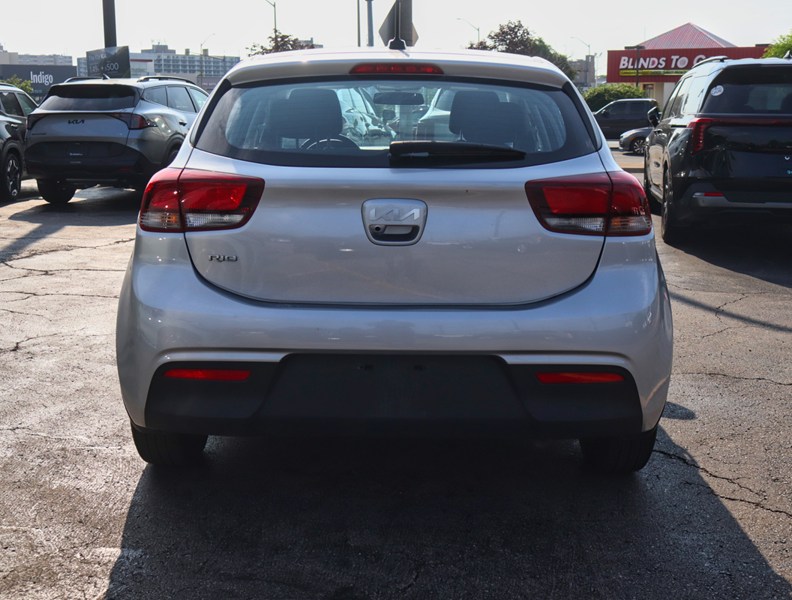 2023 Kia Rio 5-door LX+ IVT
