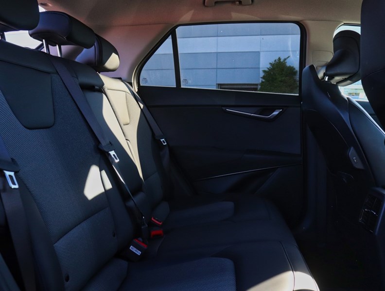 2024 Kia Niro Plug-In Hybrid 1000KM/TANK/BEST IN CLASS CARGO/OFF-LEASE