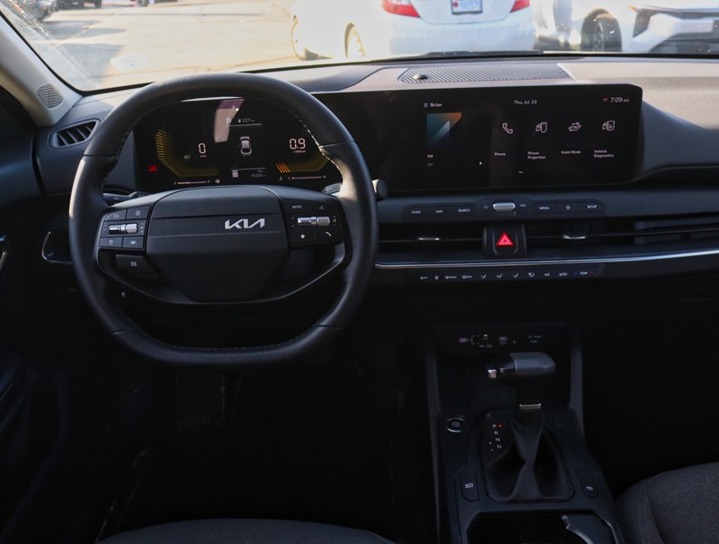 2025 Kia K4 EX FWD
