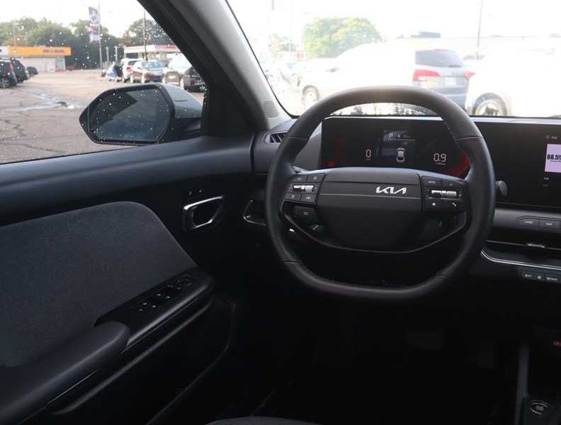 2025 Kia K4 EX FWD