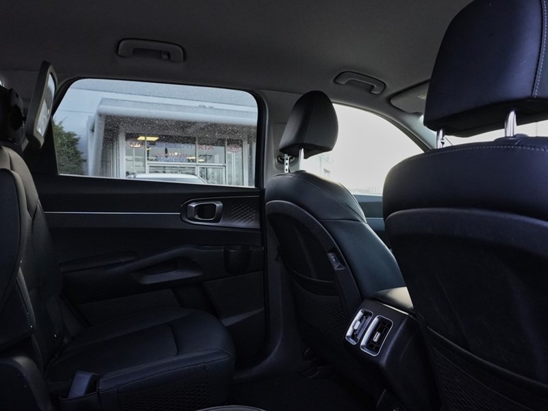 2025 Kia Sorento HEV ONE OWNER/NO ACCIDENTS/1000 KM/TANK