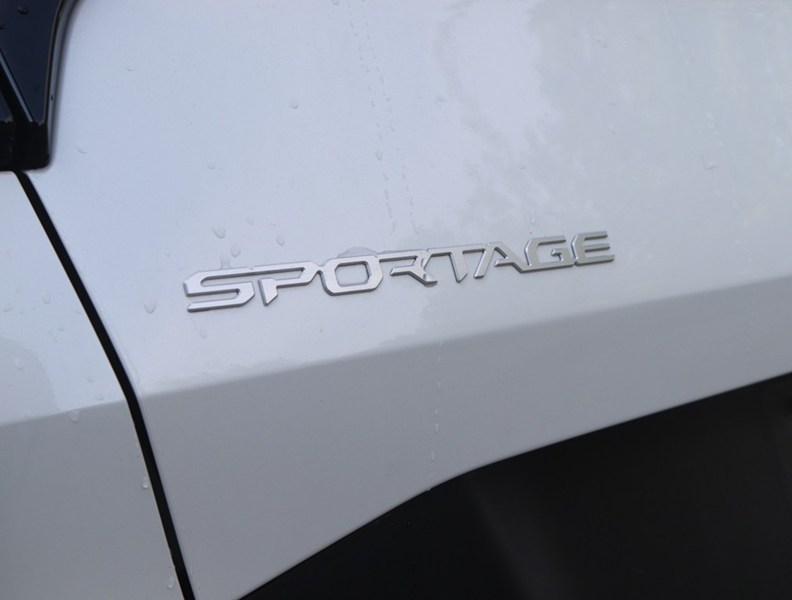 2025 Kia Sportage EX AWD