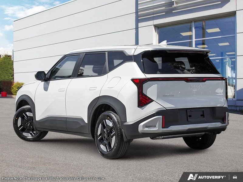 2027 Kia Seltos LX FWD