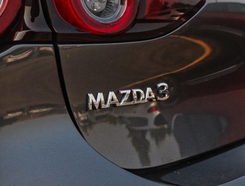 2019 Mazda Mazda3 Sport GS AUTO/15 SERVICES/ONE OWNER/NO ACCIDENT/LOW KM