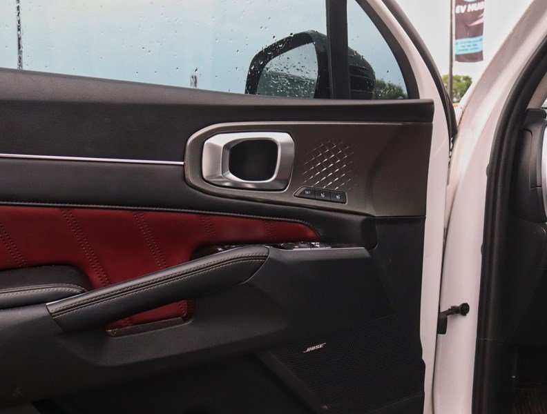 2022 Kia Sorento SX AWD/OFF-LEASE/BOSE/CAPTAINS/RED INT/CPO