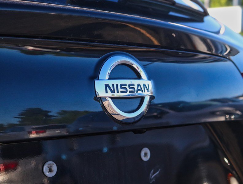 2023 Nissan Qashqai SV WITH SUNROOF/HTD SEATS/CARPLAY/6.99%