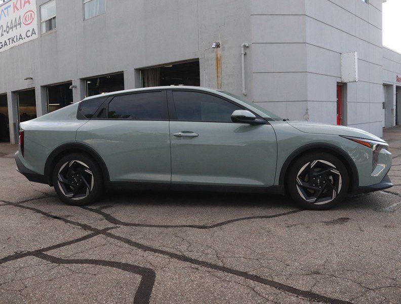 2025 Kia K4 EX FWD