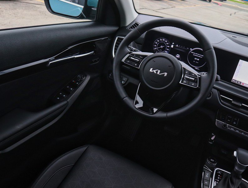2026 Kia Seltos EX Premium AWD