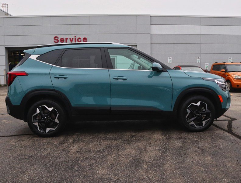 2026 Kia Seltos EX Premium AWD