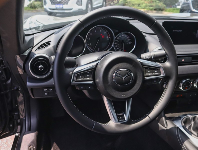 2025 Mazda MX-5 RF GT