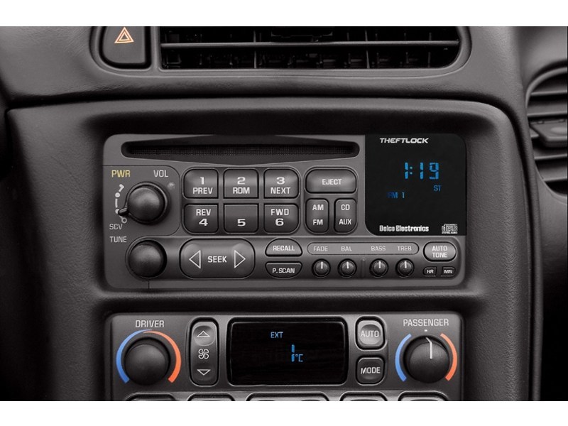 2004 Chevrolet Corvette 2dr Convertible Interior Shot 2