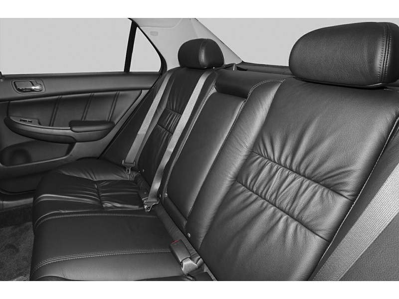 2005 Honda Accord 4dr EX-L Auto Interior Shot 6