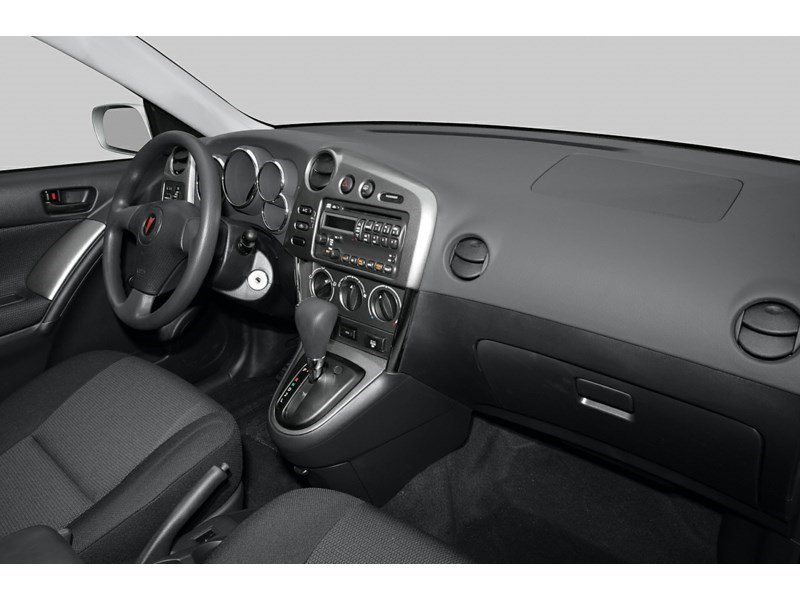 2005 Pontiac Vibe 4dr Wgn FWD Interior Shot 1
