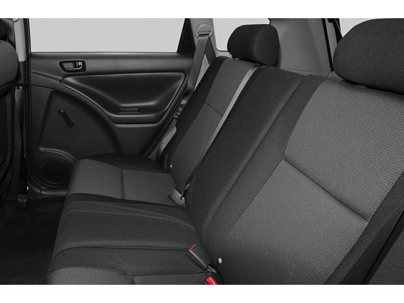 2005 Pontiac Vibe 4dr Wgn FWD Interior Shot 6