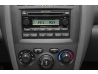 2006 Hyundai Santa Fe 4dr GL FWD 2.7L Auto Interior Shot 2