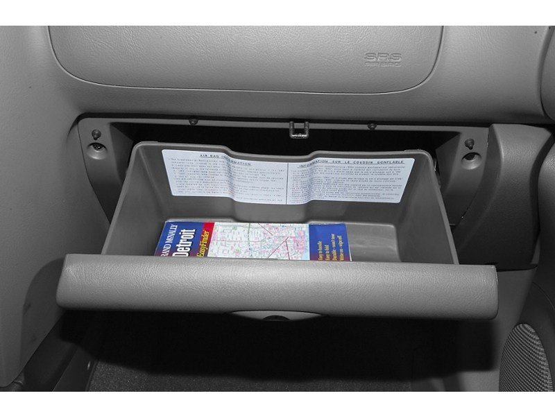 2006 Hyundai Santa Fe 4dr GL FWD 2.7L Auto Interior Shot 4