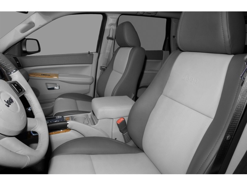 2008 Jeep Grand Cherokee 4WD 4dr Laredo Interior Shot 5